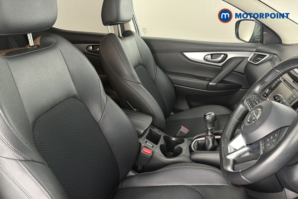 Nissan Qashqai Tekna Manual Petrol SUV - Stock Number (1656076) - 22nd supplementary image