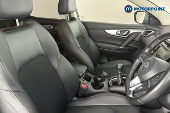 Nissan Qashqai Tekna Manual Petrol SUV - Stock Number (1656076) - 22nd supplementary image