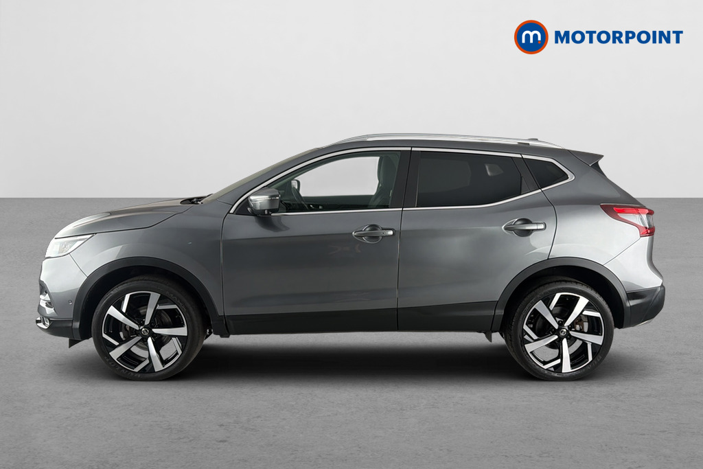 Nissan Qashqai Tekna Manual Petrol SUV - Stock Number (1656076) - Drivers side
