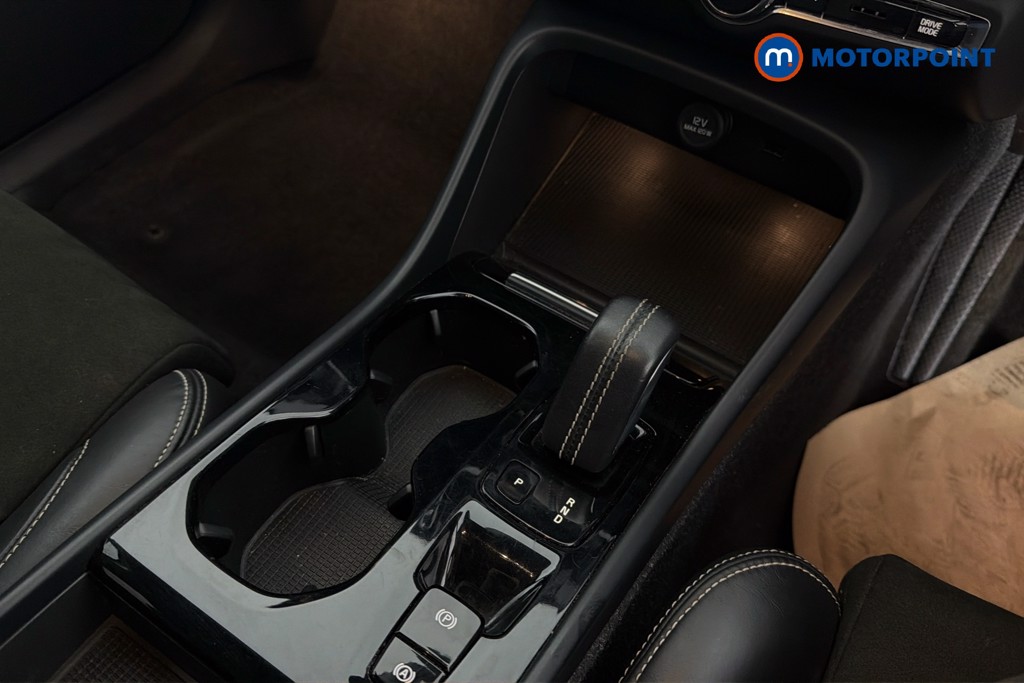 Volvo Xc40 R Design Automatic Petrol Plug-In Hybrid SUV - Stock Number (1656108) - 11th supplementary image