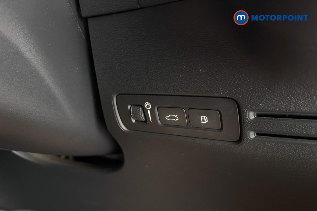 Volvo Xc40 R Design Automatic Petrol Plug-In Hybrid SUV - Stock Number (1656108) - 14th supplementary image