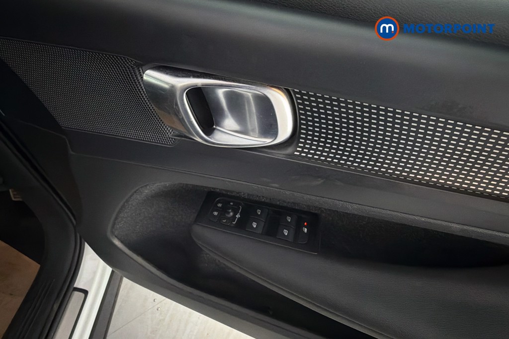 Volvo Xc40 R Design Automatic Petrol Plug-In Hybrid SUV - Stock Number (1656108) - 19th supplementary image