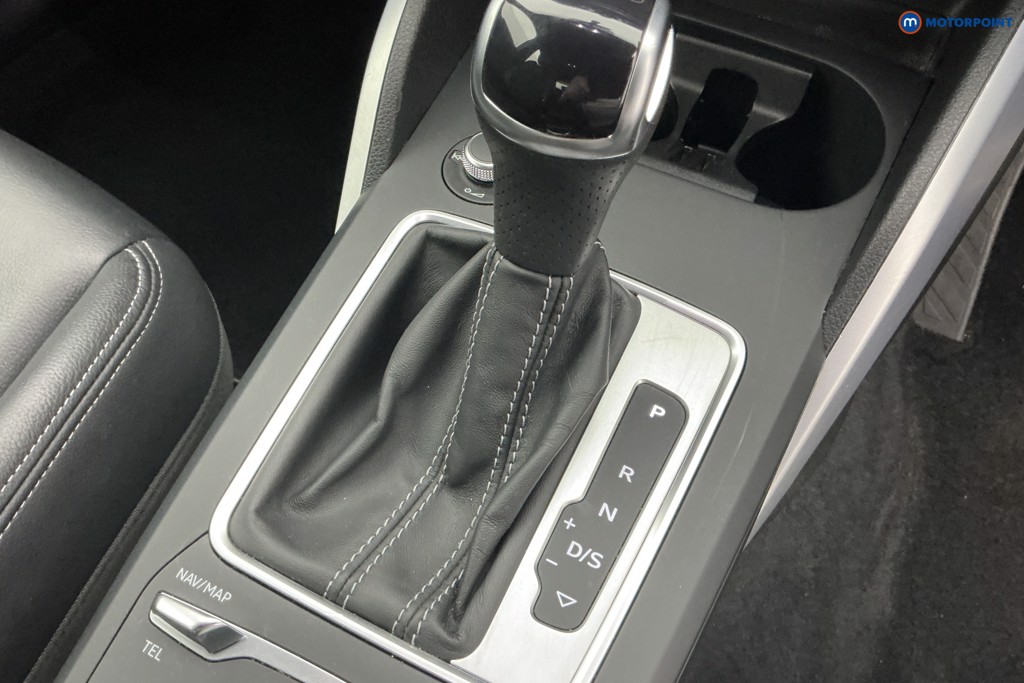 Audi Q2 S Line Automatic Petrol SUV - Stock Number (1656716) - 15th supplementary image