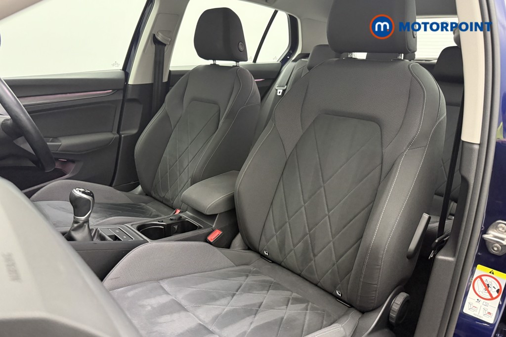 Volkswagen Golf Style Manual Petrol Hatchback - Stock Number (1657790) - 3rd supplementary image