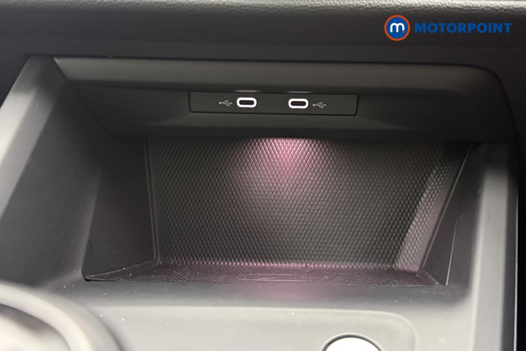 Volkswagen Golf Style Manual Petrol Hatchback - Stock Number (1657790) - 14th supplementary image
