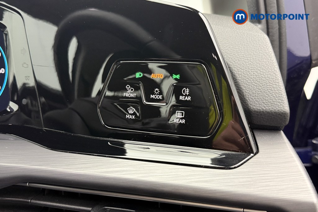 Volkswagen Golf Style Manual Petrol Hatchback - Stock Number (1657790) - 16th supplementary image