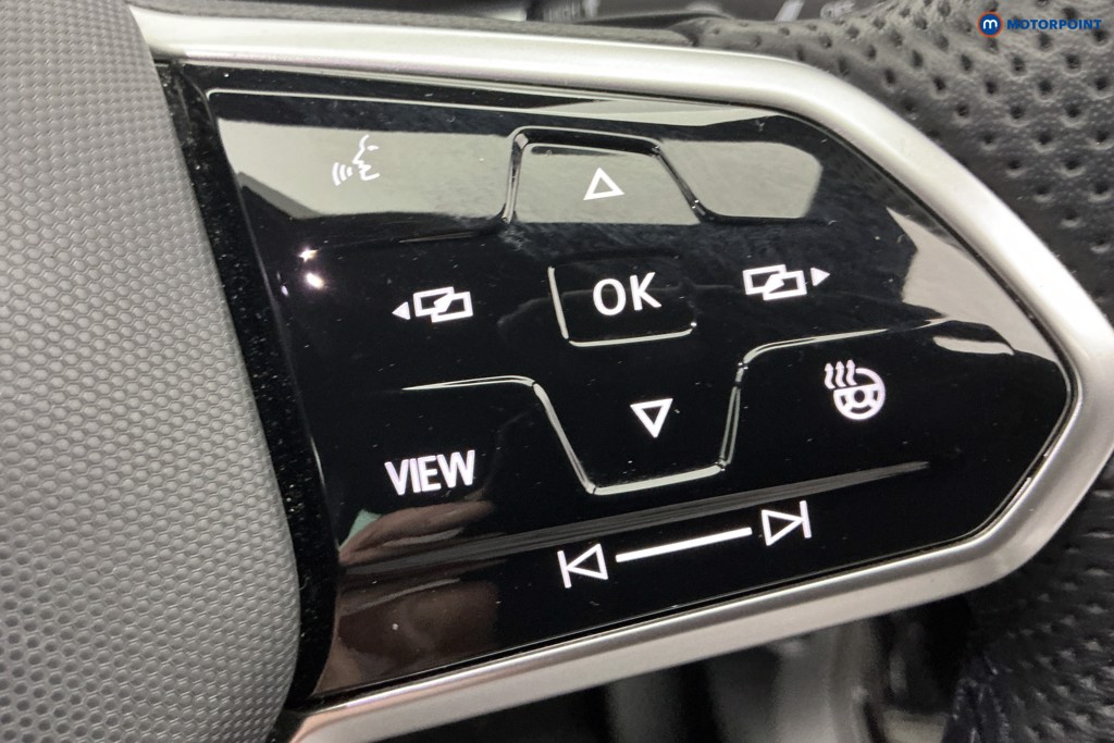 Volkswagen Tiguan R-Line Automatic Petrol SUV - Stock Number (1657847) - 19th supplementary image