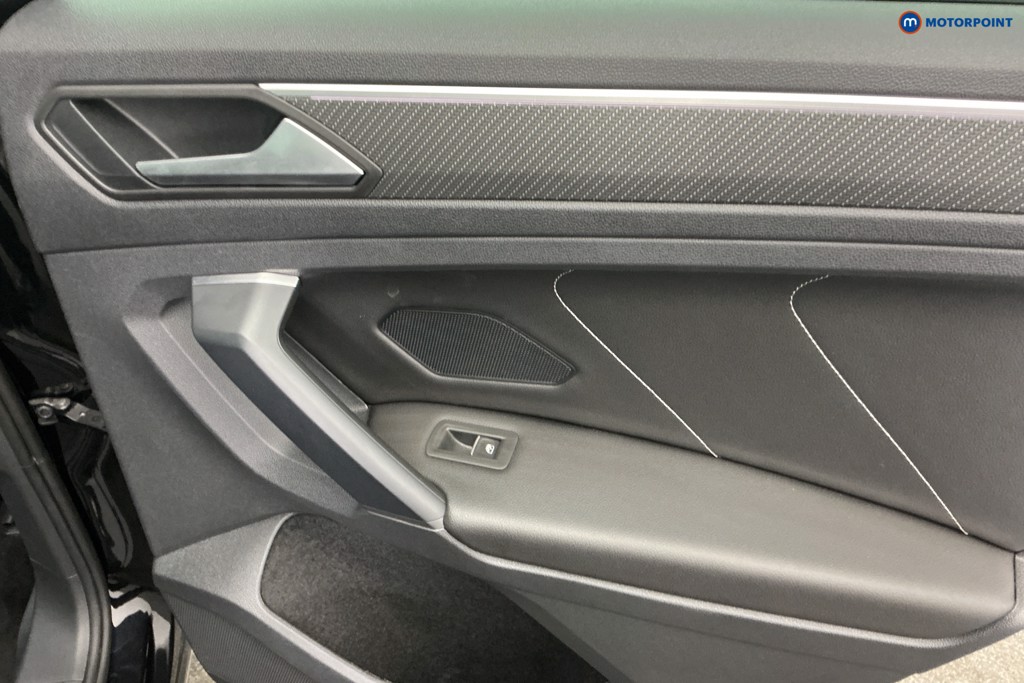 Volkswagen Tiguan R-Line Automatic Petrol SUV - Stock Number (1657847) - 24th supplementary image