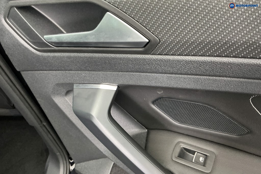 Volkswagen Tiguan R-Line Automatic Petrol SUV - Stock Number (1657847) - 25th supplementary image