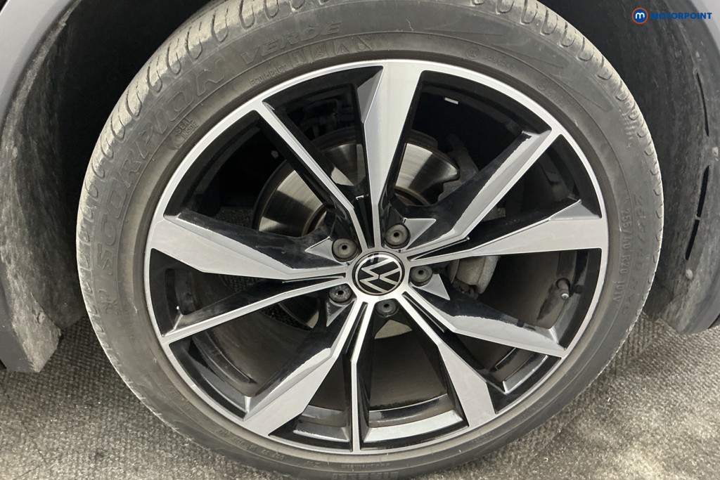 Volkswagen Tiguan R-Line Automatic Petrol SUV - Stock Number (1657847) - 31st supplementary image