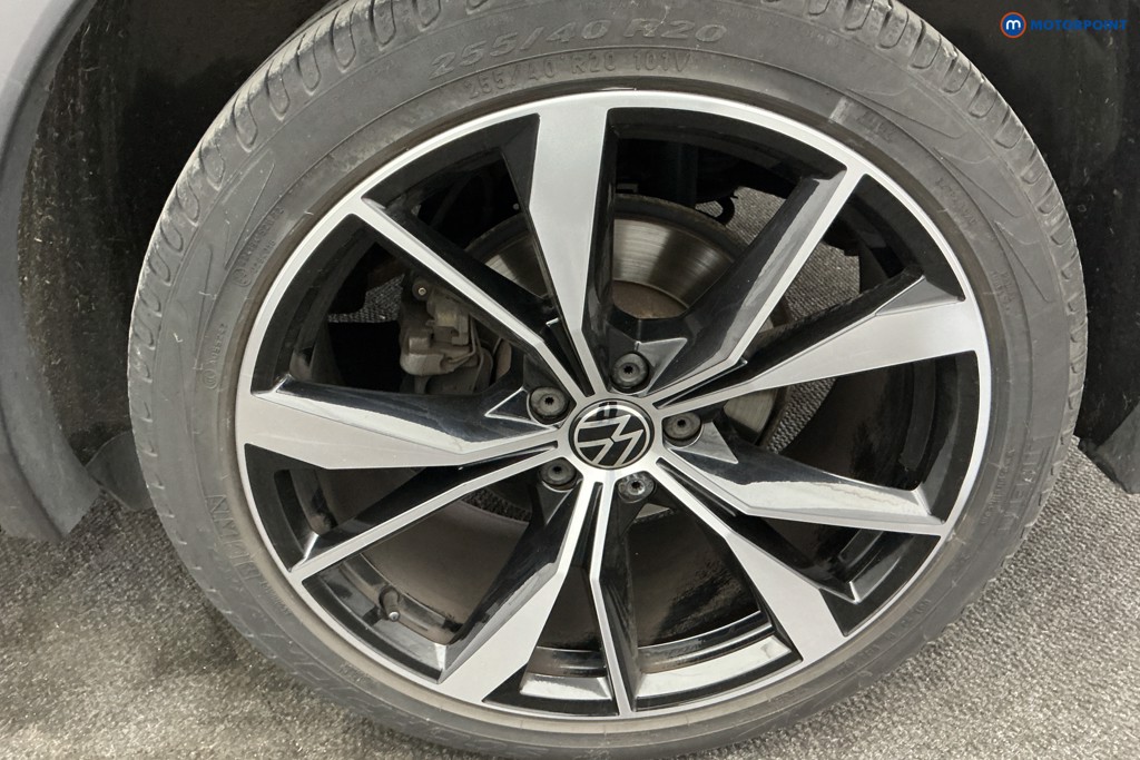Volkswagen Tiguan R-Line Automatic Petrol SUV - Stock Number (1657847) - 33rd supplementary image