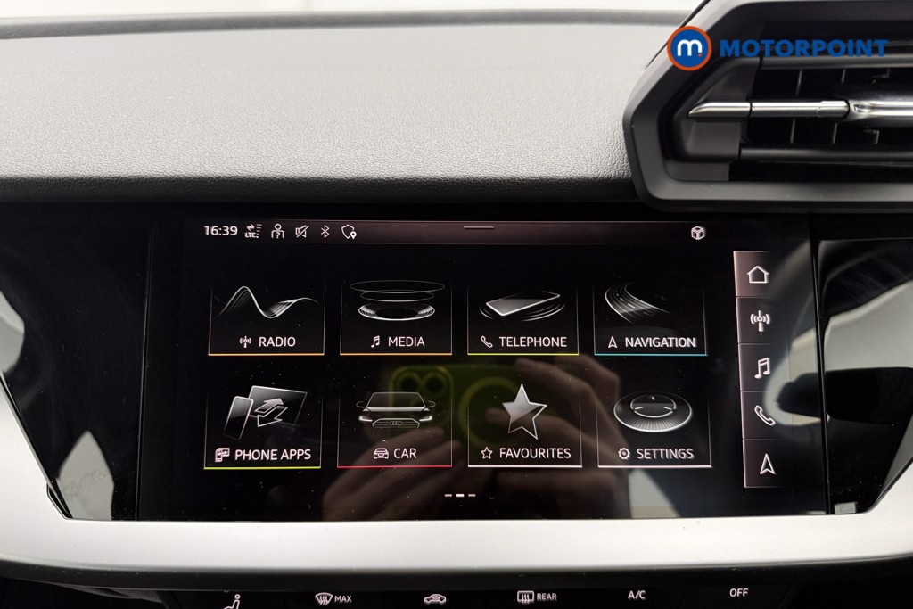 Audi A3 Technik Manual Petrol Hatchback - Stock Number (1659359) - 3rd supplementary image