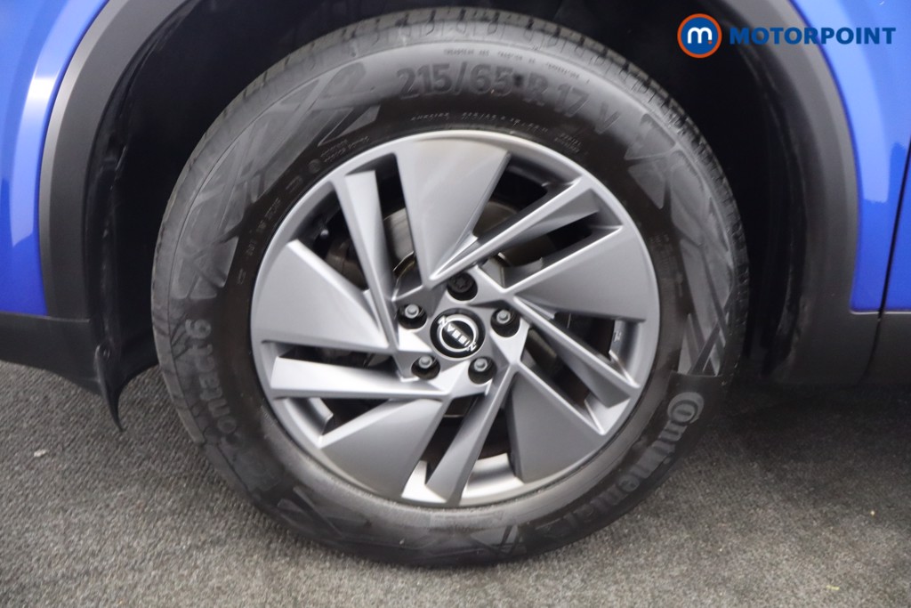 Nissan Qashqai Acenta Premium Manual Petrol SUV - Stock Number (1660211) - 17th supplementary image