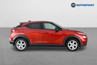 Nissan Juke N-Connecta Manual Petrol SUV - Stock Number (1660216) - Drivers side