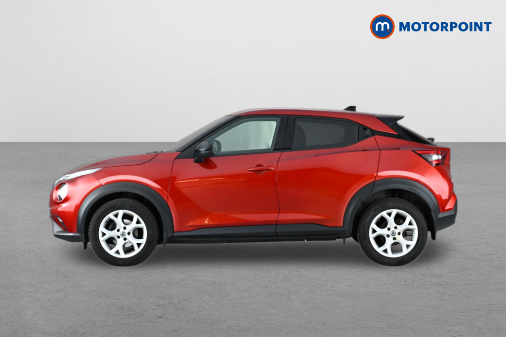 Nissan Juke N-Connecta Manual Petrol SUV - Stock Number (1660216) - Passenger side