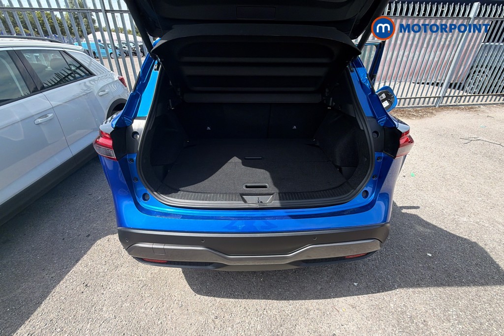Nissan Qashqai Tekna Automatic Petrol-Electric Hybrid SUV - Stock Number (1660382) - 33rd supplementary image