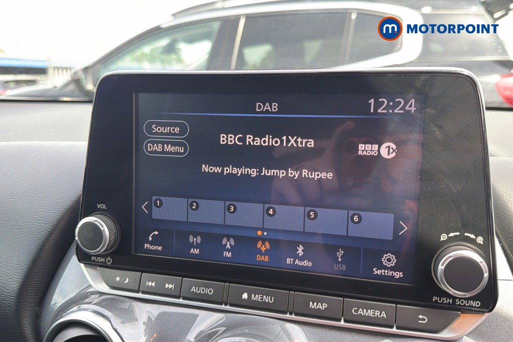 Nissan Juke N-Connecta Manual Petrol SUV - Stock Number (1660521) - 9th supplementary image