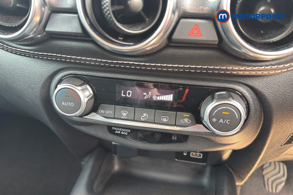 Nissan Juke N-Connecta Manual Petrol SUV - Stock Number (1660521) - 12th supplementary image