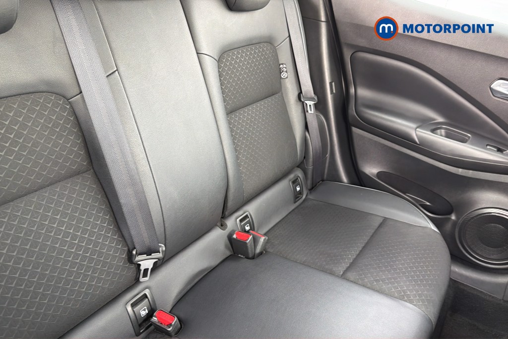 Nissan Juke N-Connecta Manual Petrol SUV - Stock Number (1660521) - 28th supplementary image
