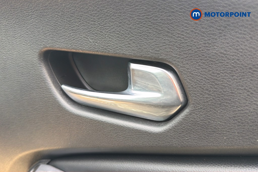 Nissan Juke N-Connecta Manual Petrol SUV - Stock Number (1660521) - 42nd supplementary image