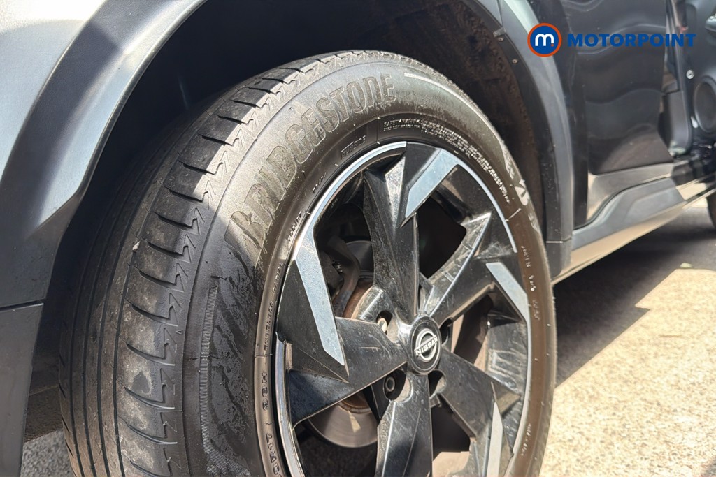 Nissan Juke N-Connecta Manual Petrol SUV - Stock Number (1660521) - 49th supplementary image