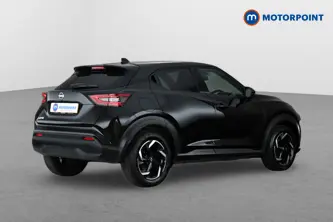 Nissan Juke N-Connecta Manual Petrol SUV - Stock Number (1660521) - Drivers side rear corner