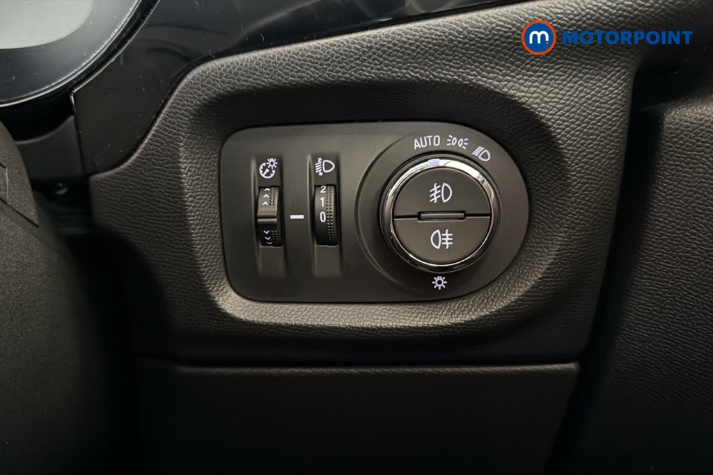 Vauxhall Corsa Elite Nav Premium Manual Petrol Hatchback - Stock Number (1661250) - 11th supplementary image
