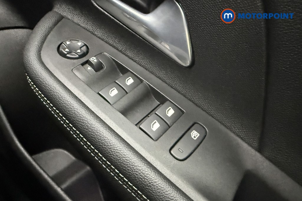 Vauxhall Mokka Ultimate Automatic Electric SUV - Stock Number (1661808) - 16th supplementary image