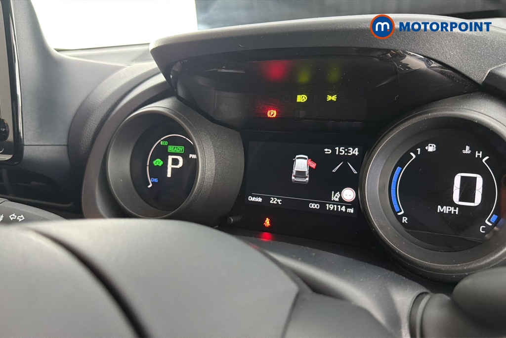 Toyota Yaris Design Automatic Petrol-Electric Hybrid Hatchback - Stock Number (1661995) - 7th supplementary image