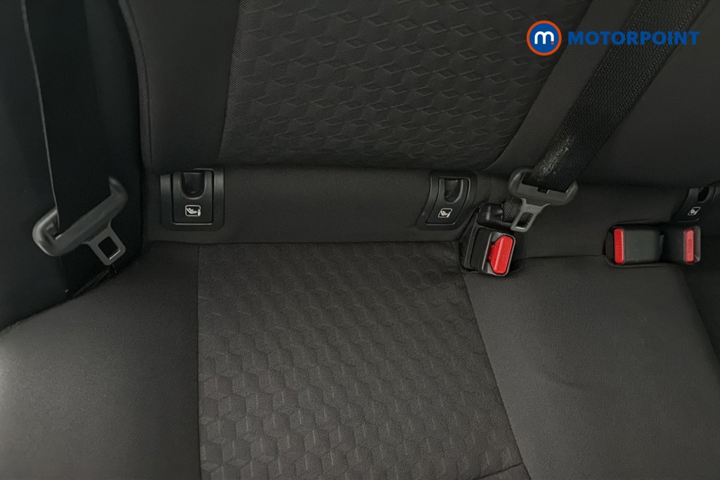 Toyota Yaris Design Automatic Petrol-Electric Hybrid Hatchback - Stock Number (1661995) - 27th supplementary image