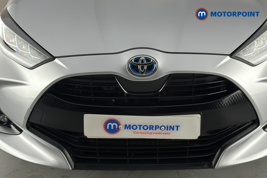 Toyota Yaris Design Automatic Petrol-Electric Hybrid Hatchback - Stock Number (1661995) - 43rd supplementary image