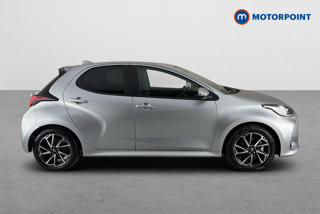 Toyota Yaris Design Automatic Petrol-Electric Hybrid Hatchback - Stock Number (1661995) - Passenger side