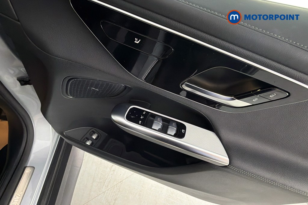 Mercedes-Benz GLC Urban Edition Automatic Petrol Plug-In Hybrid SUV - Stock Number (1662171) - 19th supplementary image