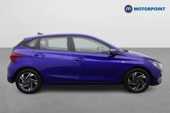Hyundai I20 Se Connect Manual Petrol Hatchback - Stock Number (1662196) - Drivers side
