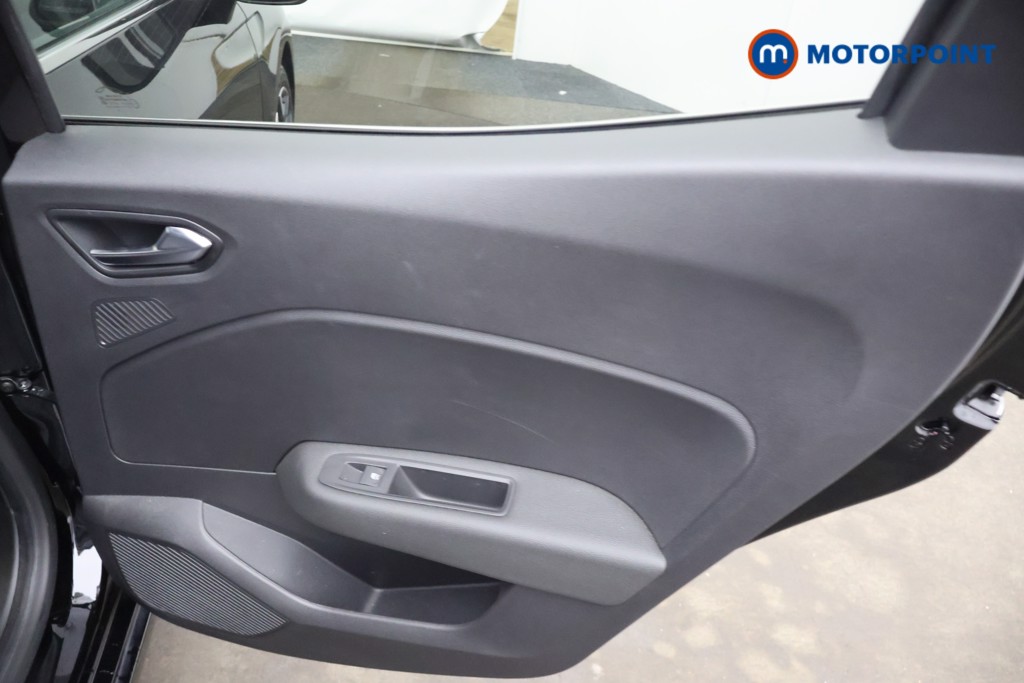 Renault Clio Techno Automatic Petrol-Electric Hybrid Hatchback - Stock Number (1662236) - 16th supplementary image