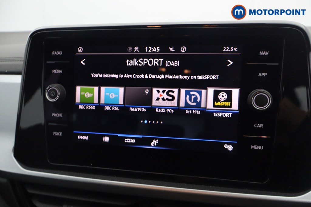 Volkswagen T-Roc Life Manual Petrol SUV - Stock Number (1662590) - 2nd supplementary image