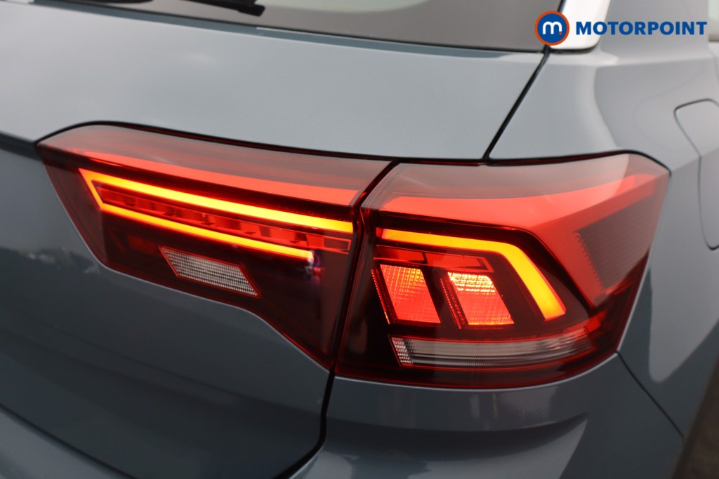 Volkswagen T-Roc Life Manual Petrol SUV - Stock Number (1662590) - 13th supplementary image