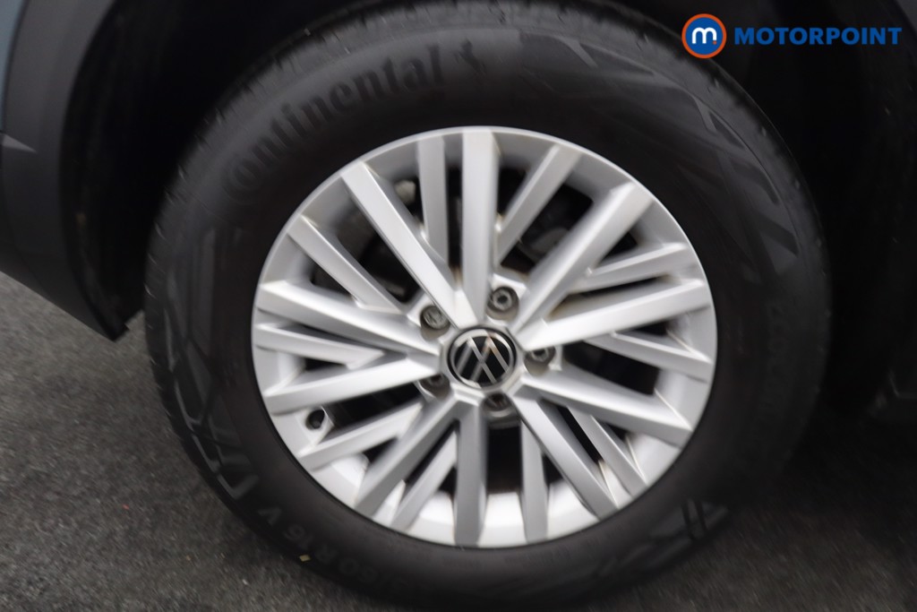 Volkswagen T-Roc Life Manual Petrol SUV - Stock Number (1662590) - 14th supplementary image