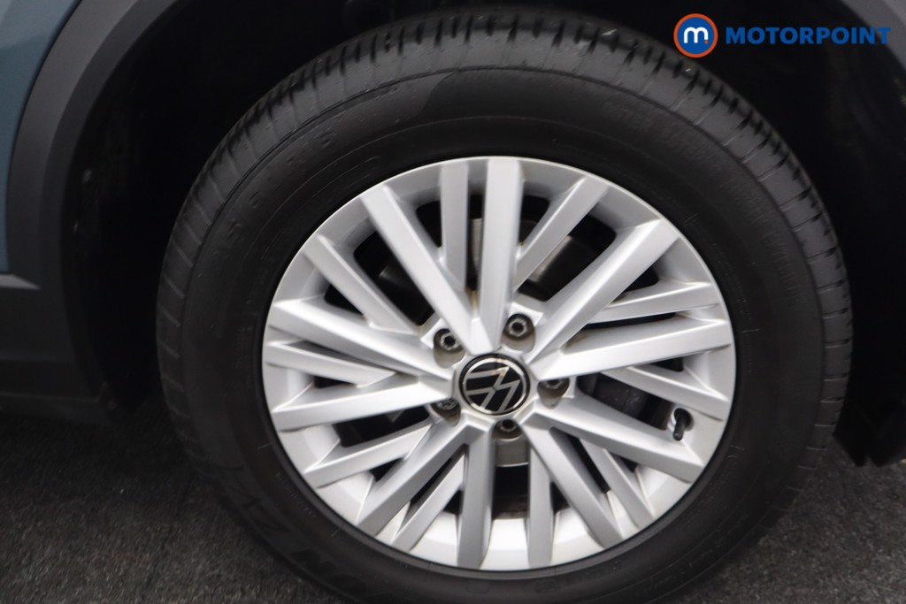 Volkswagen T-Roc Life Manual Petrol SUV - Stock Number (1662590) - 15th supplementary image