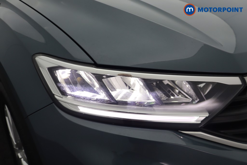 Volkswagen T-Roc Life Manual Petrol SUV - Stock Number (1662590) - 16th supplementary image