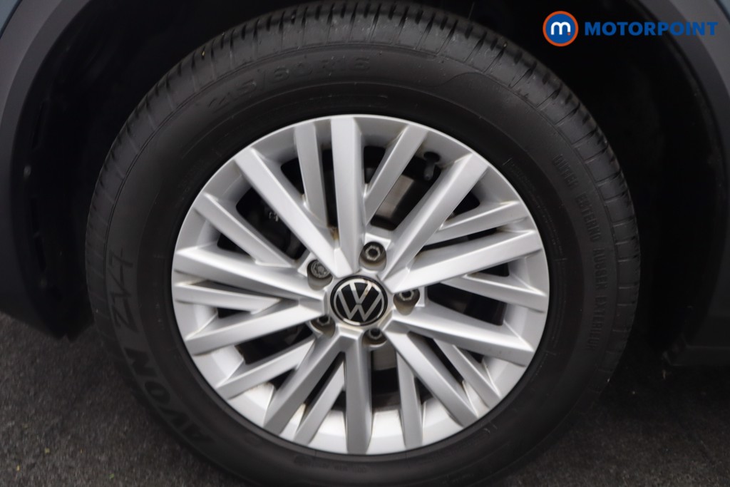 Volkswagen T-Roc Life Manual Petrol SUV - Stock Number (1662590) - 17th supplementary image
