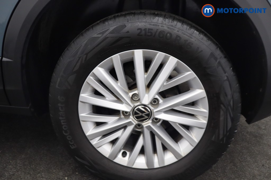 Volkswagen T-Roc Life Manual Petrol SUV - Stock Number (1662590) - 18th supplementary image