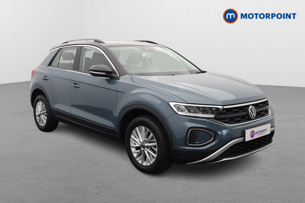Volkswagen T-Roc Life Manual Petrol SUV - Stock Number (1662590) - Drivers side front corner