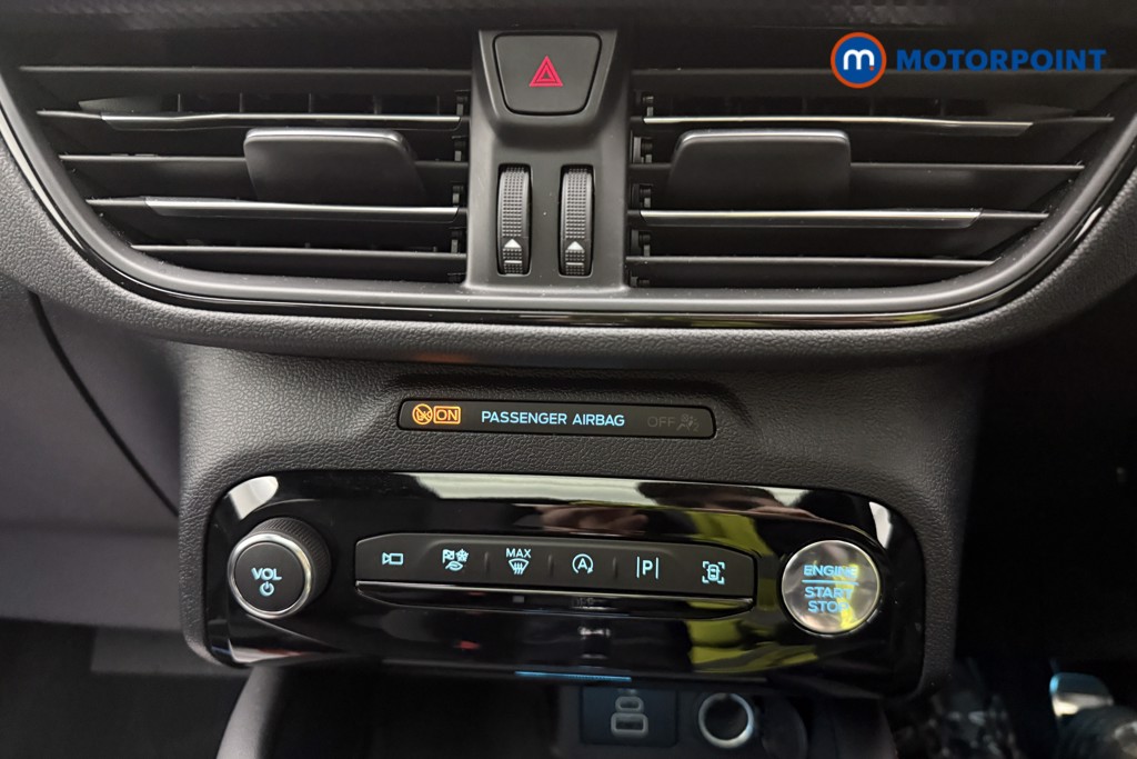 Ford Kuga St-Line X Manual Petrol SUV - Stock Number (1662636) - 9th supplementary image