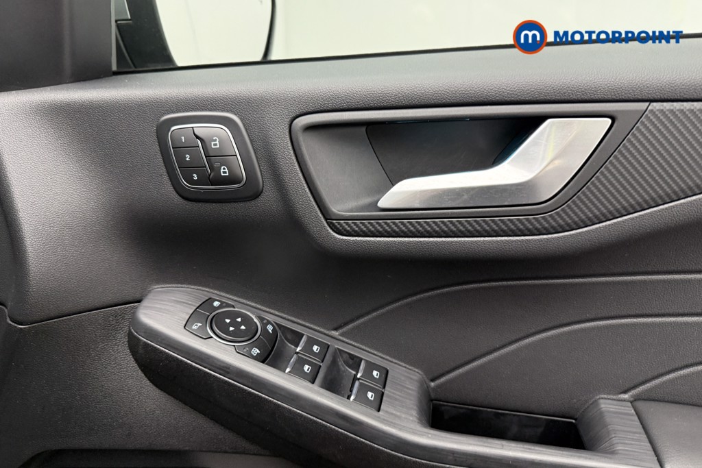 Ford Kuga St-Line X Manual Petrol SUV - Stock Number (1662636) - 23rd supplementary image
