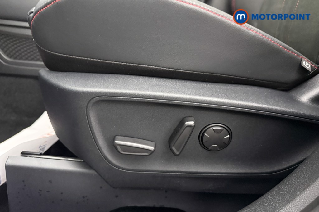 Ford Kuga St-Line X Manual Petrol SUV - Stock Number (1662636) - 41st supplementary image