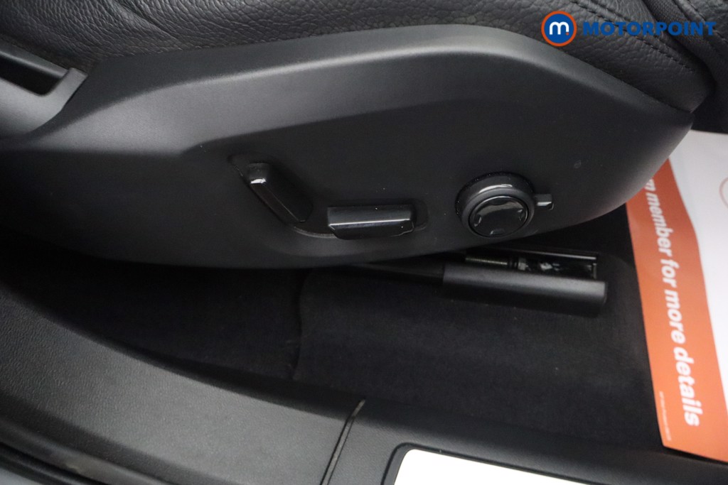 Volvo Xc60 Plus Automatic Petrol SUV - Stock Number (1662741) - 15th supplementary image