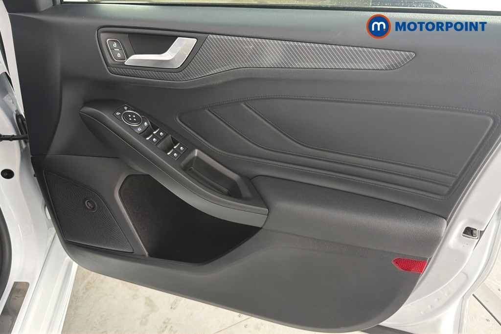 Ford Focus St-Line X Manual Petrol Hatchback - Stock Number (1662922) - 18th supplementary image