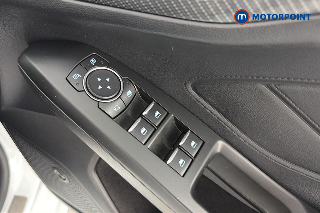 Ford Focus St-Line X Manual Petrol Hatchback - Stock Number (1662922) - 19th supplementary image