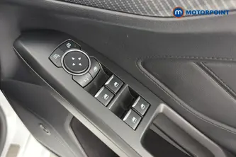 Ford Focus St-Line X Manual Petrol Hatchback - Stock Number (1662922) - 19th supplementary image